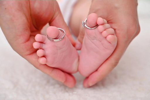灌云防止宝宝呛奶的小妙招